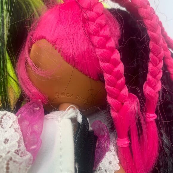 L.O.L Surprise Rock‎ & Roll Musicians Doll Set Of 3 Guitars - Picture 7 of 7